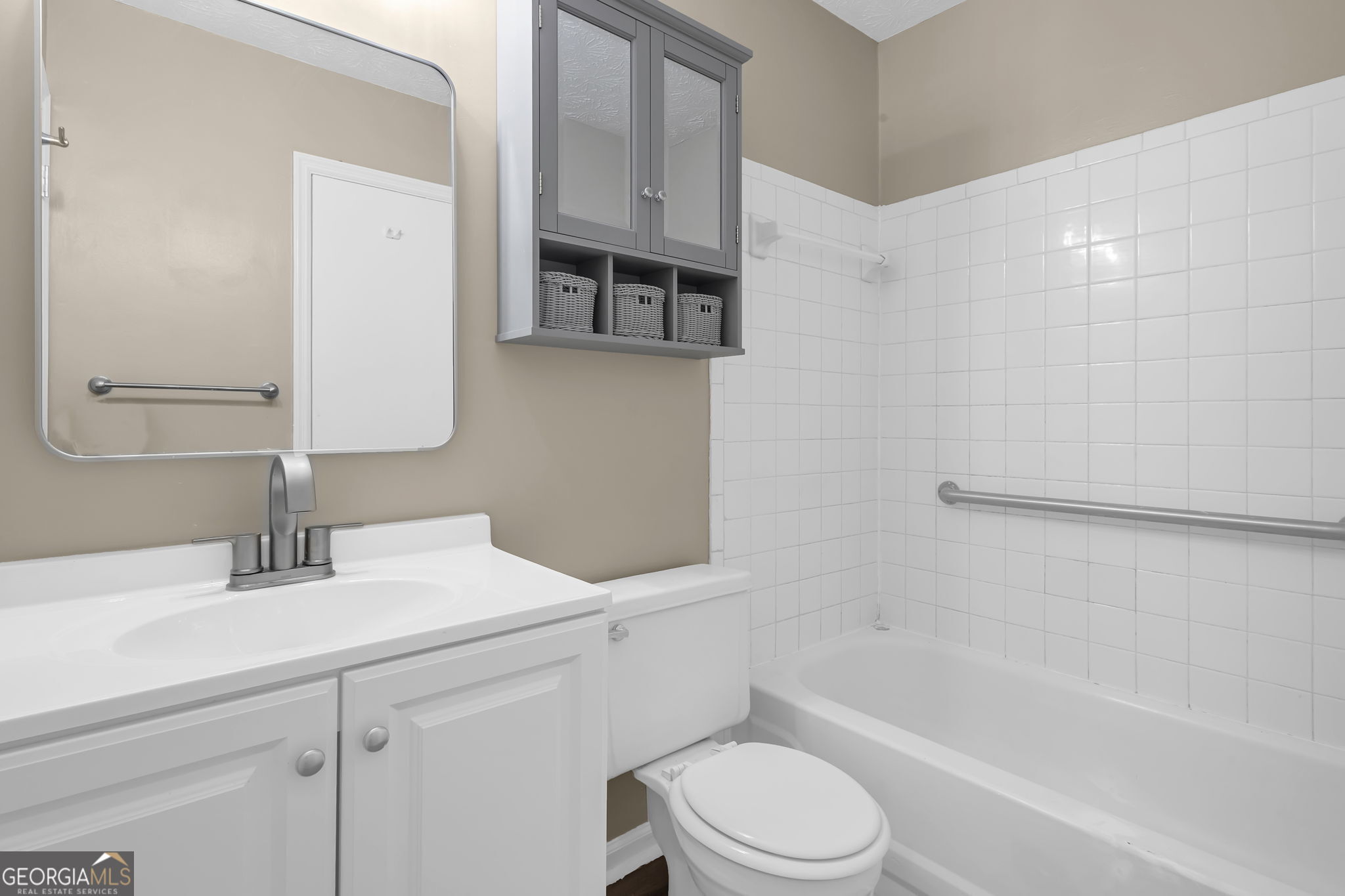 8997 Huntwood Lane Property Photo 12
