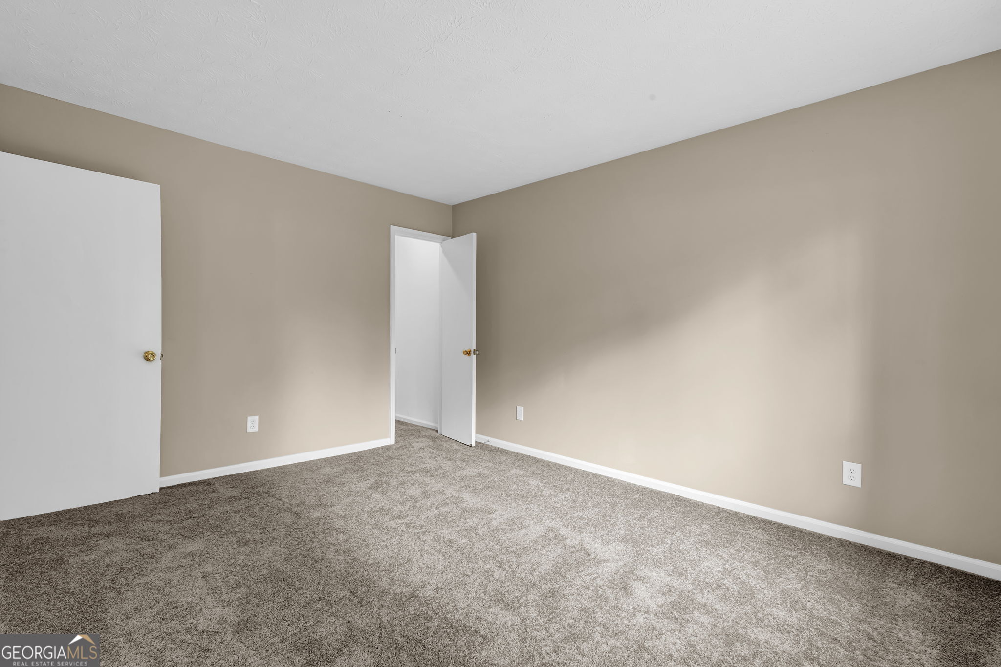 8997 Huntwood Lane Property Photo 13