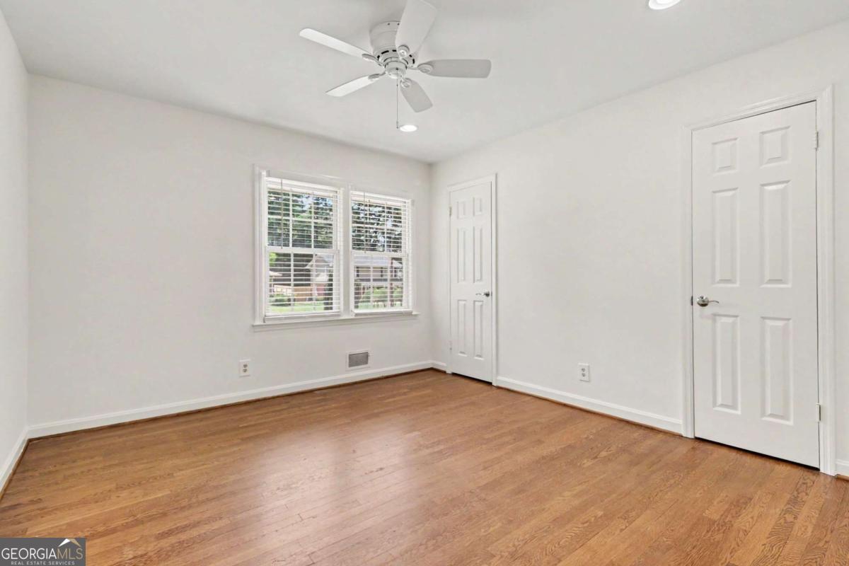 3135 Wanda Woods Drive Property Photo 18