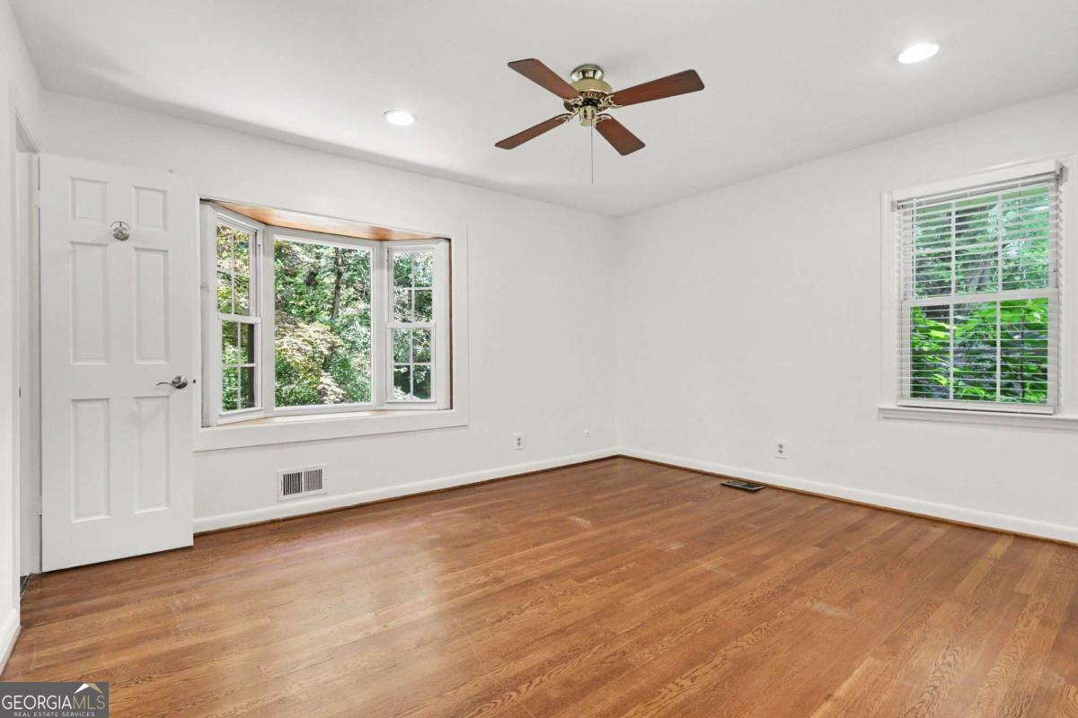 3135 Wanda Woods Drive Property Photo 21