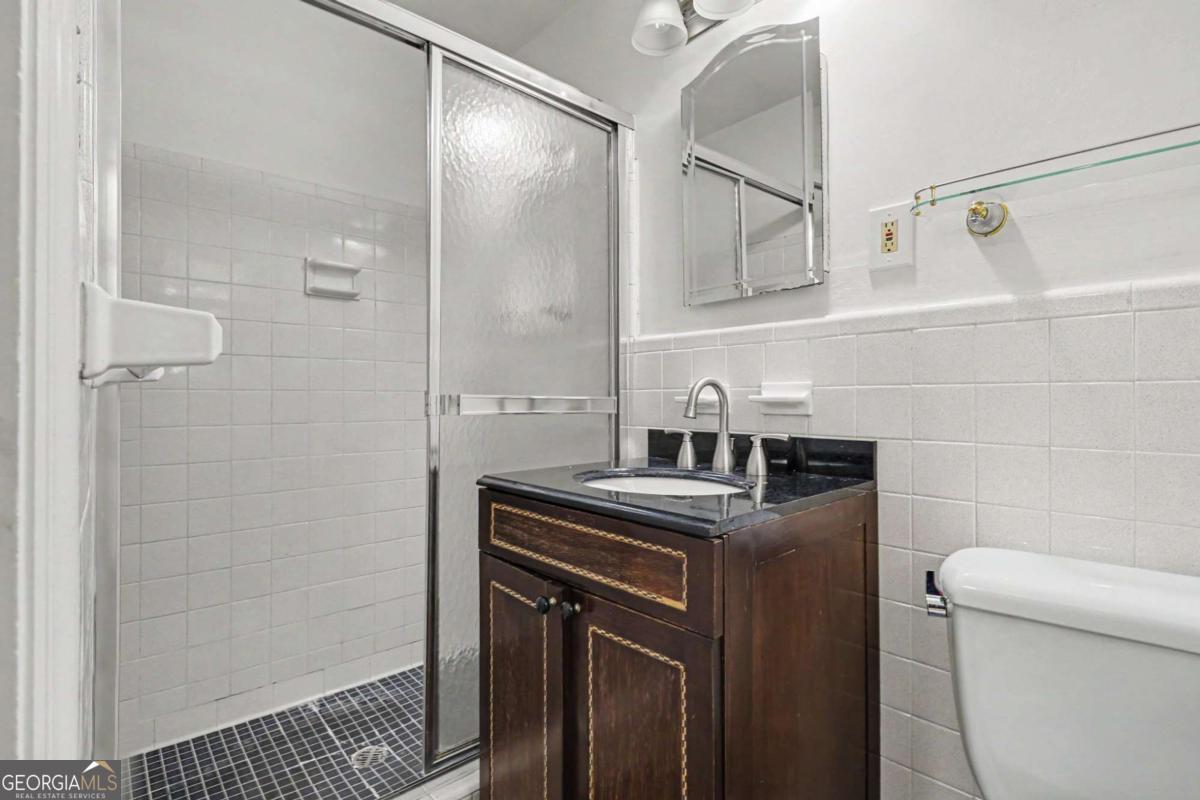 3135 Wanda Woods Drive Property Photo 23