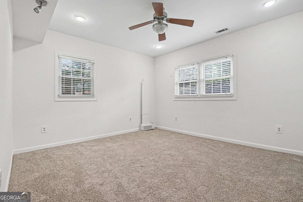 3135 Wanda Woods Drive Property Photo 24