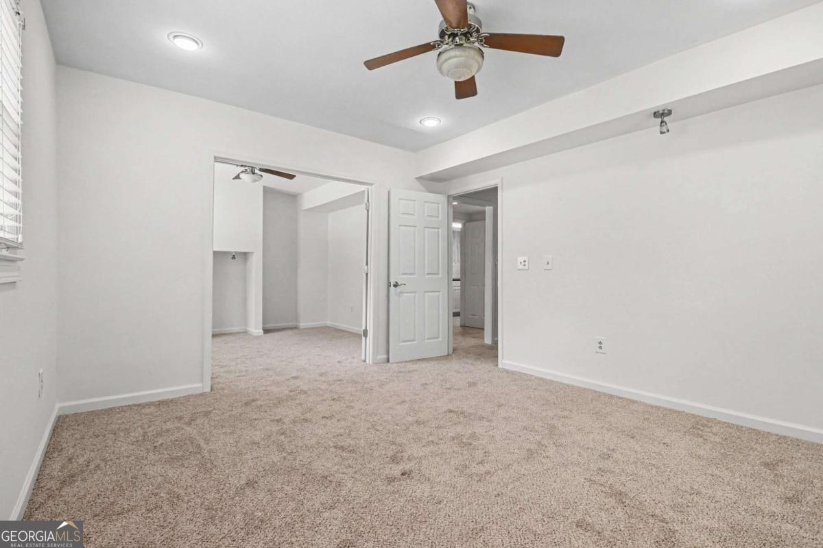3135 Wanda Woods Drive Property Photo 26