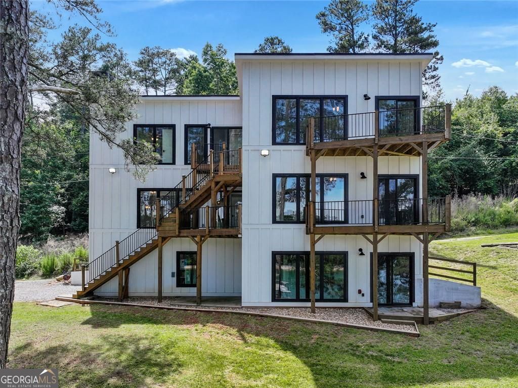 2040 Ridge Road Property Photo 1