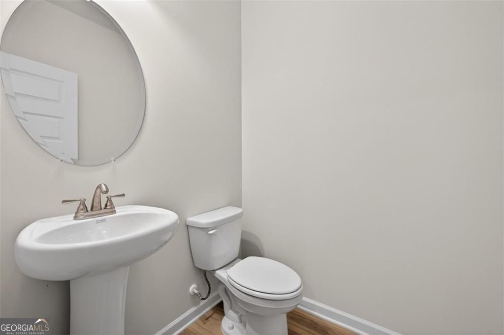 323 Caroline Place # 174 Property Photo 15