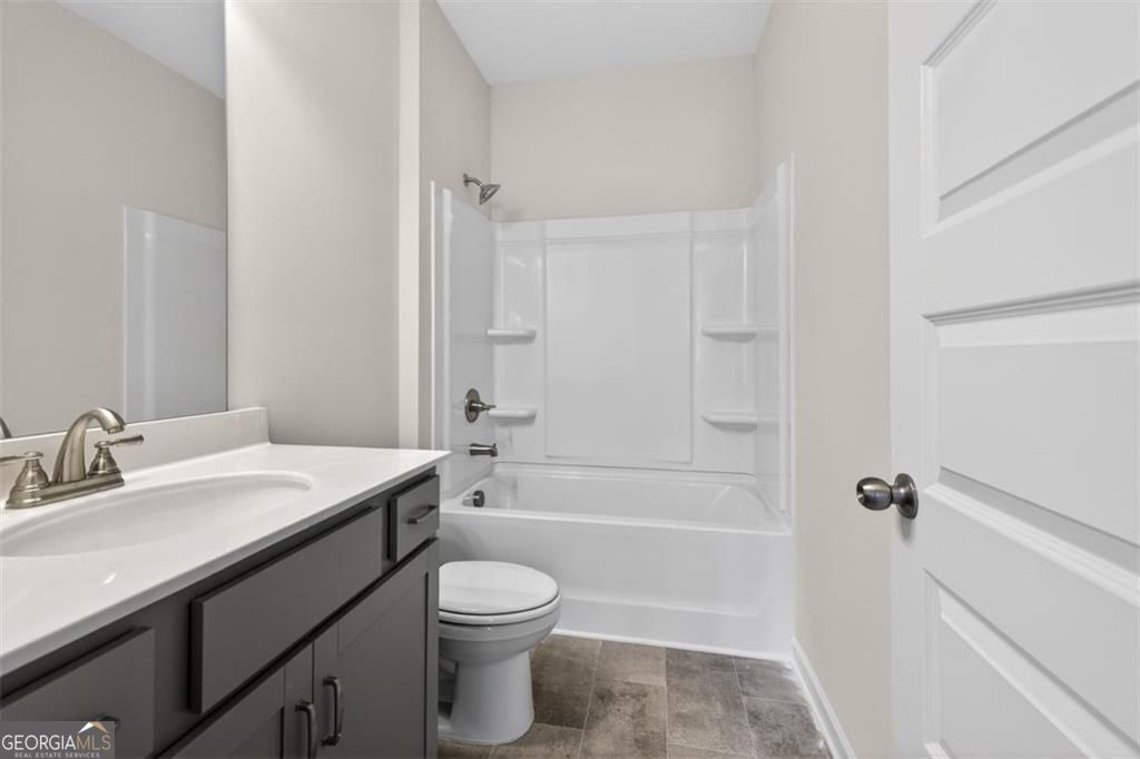 323 Caroline Place # 174 Property Photo 28