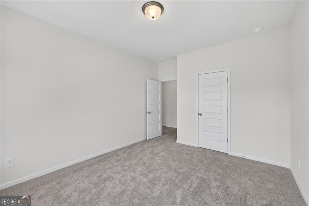323 Caroline Place # 174 Property Photo 30
