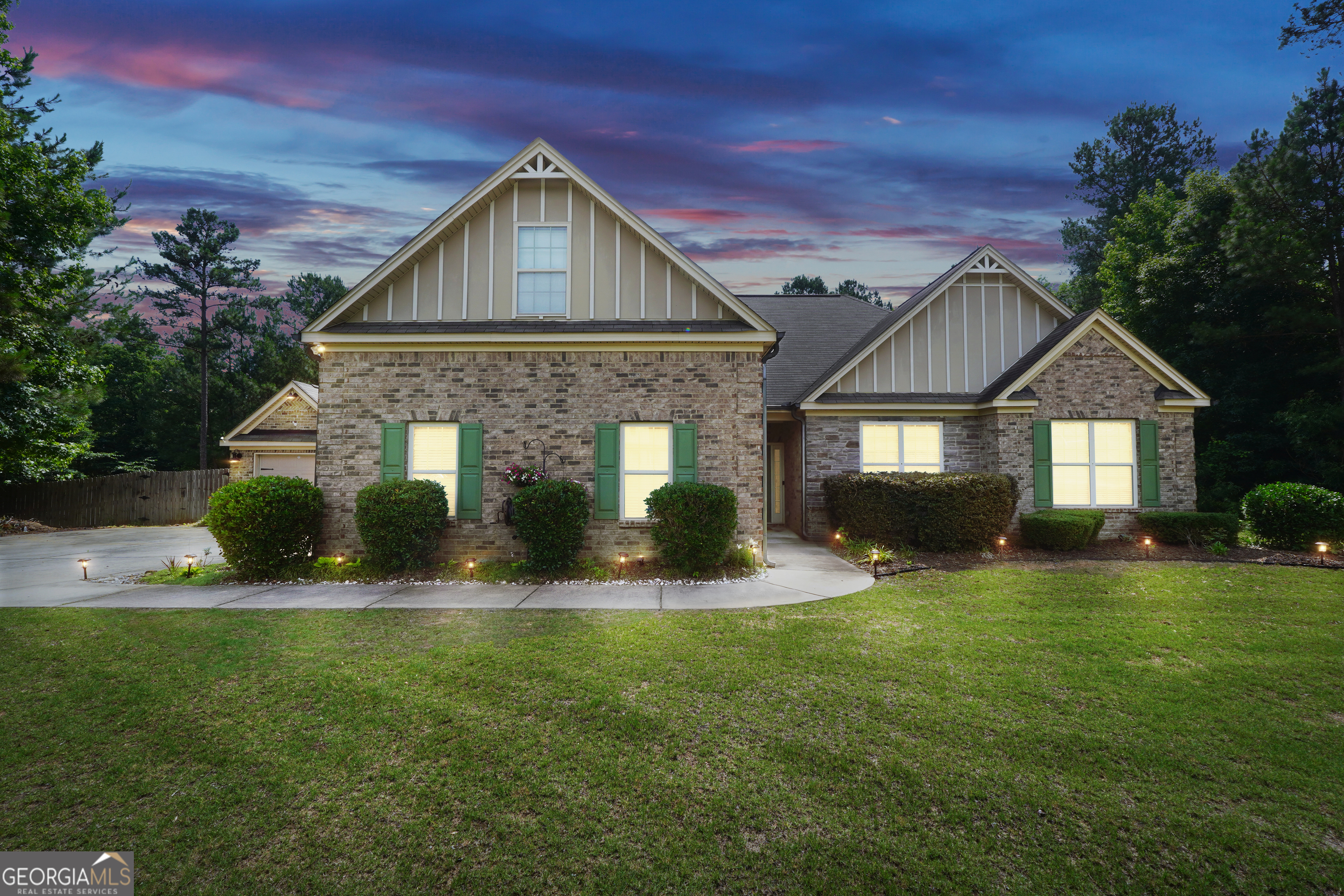 205 Arborview Drive Property Photo 1