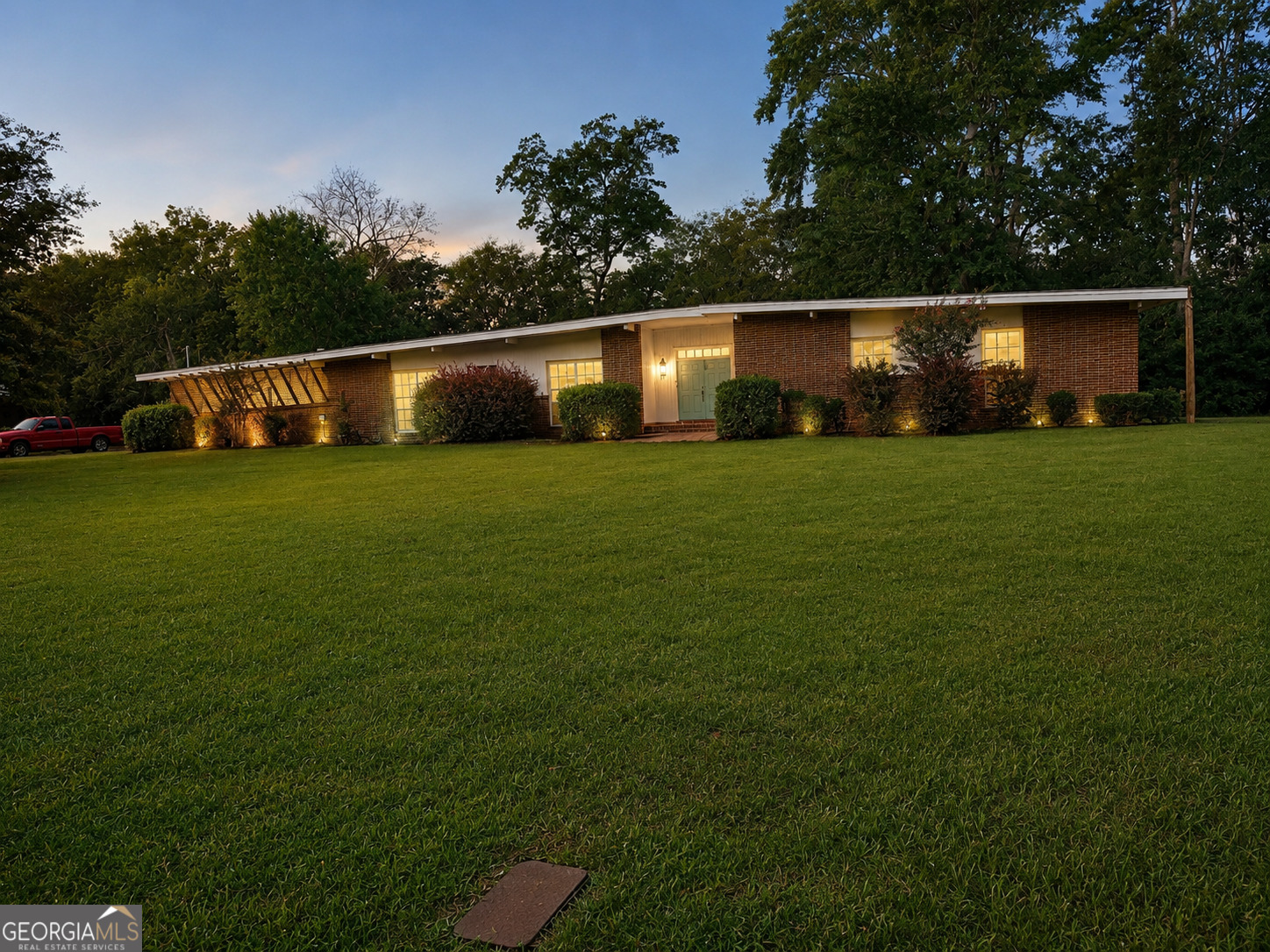 437 Orchard Lane Property Photo 1