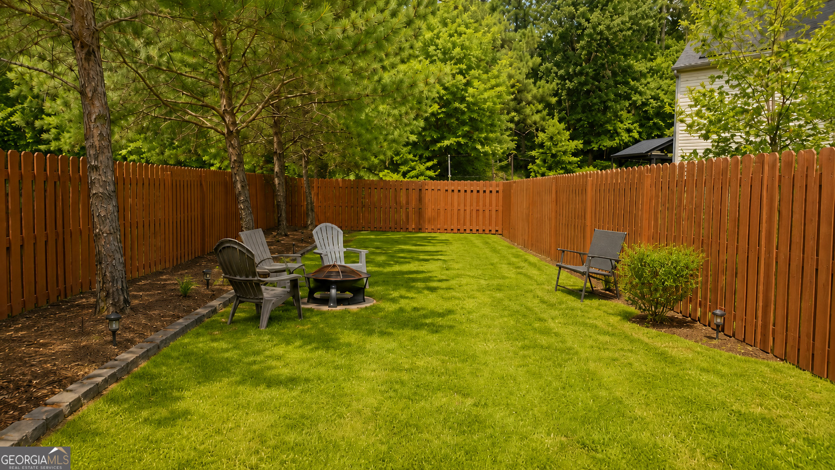 2522 Garnet Avenue Property Photo 11