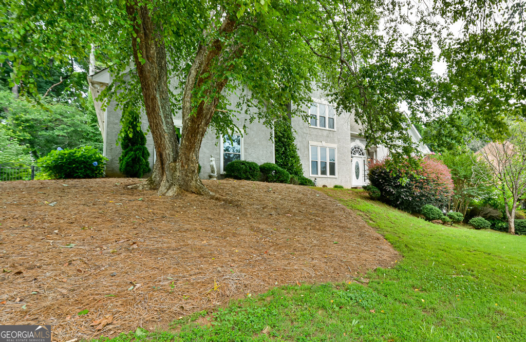 371 Bridgebrook Lane Sw Property Photo 4