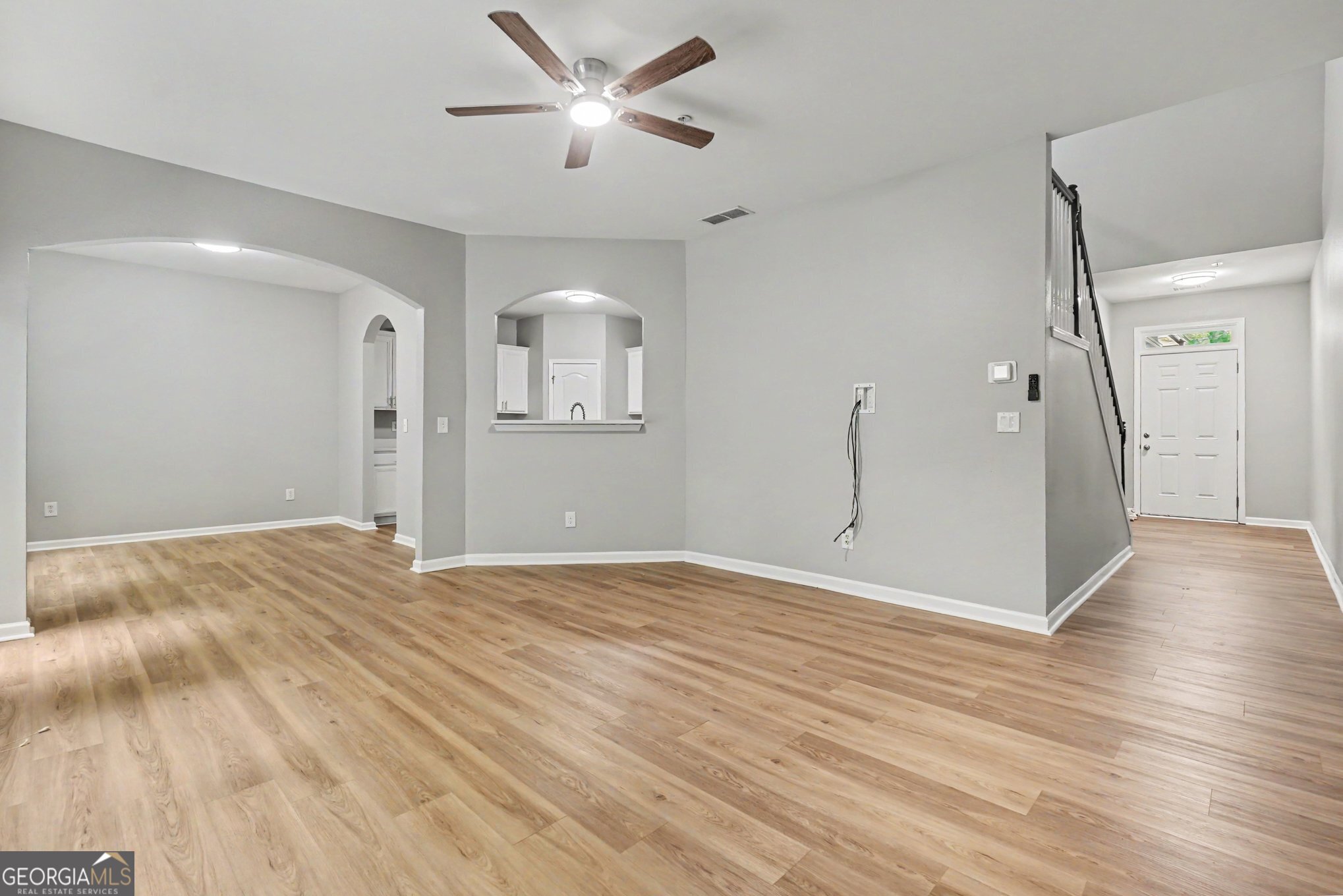 208 Ranier Court Property Photo 7