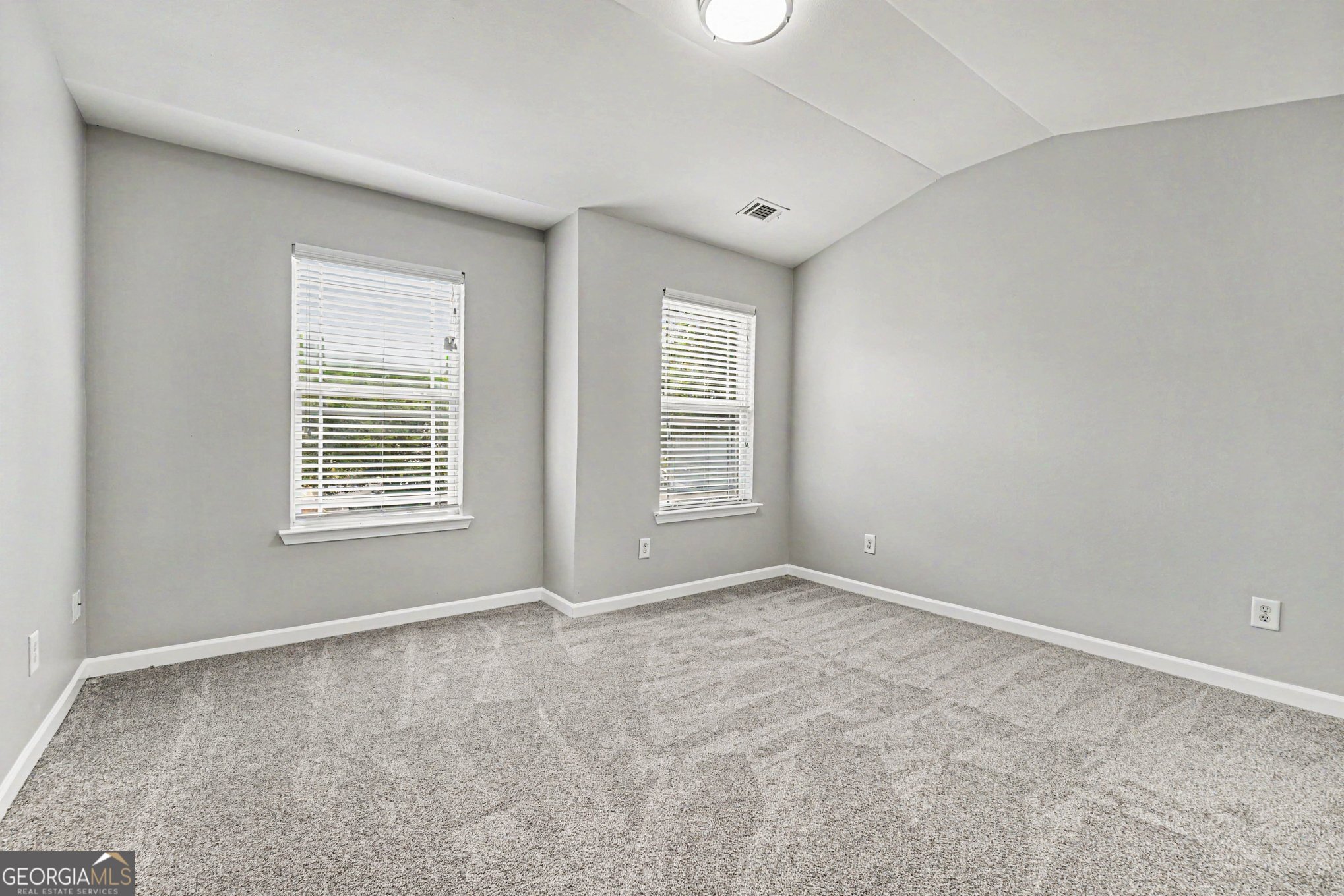 208 Ranier Court Property Photo 23