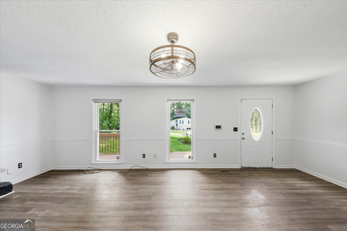 105 Elberta Drive Property Photo 6