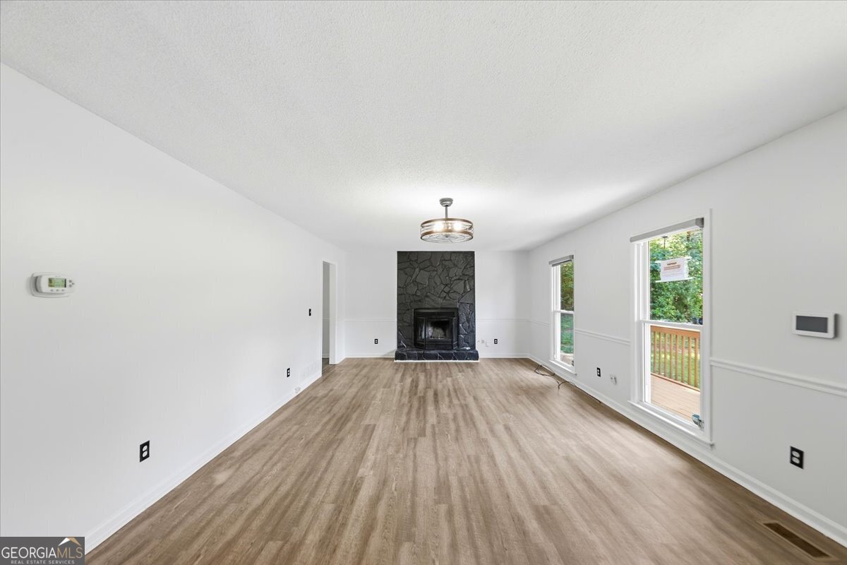 105 Elberta Drive Property Photo 7
