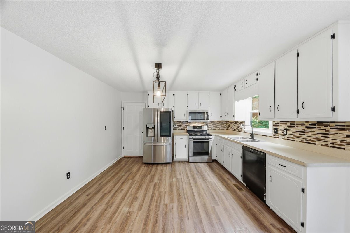 105 Elberta Drive Property Photo 12