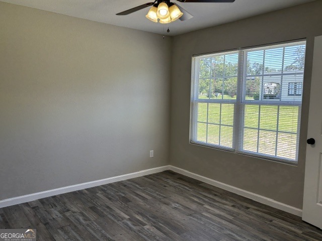 302 E 6th Street Property Photo 9