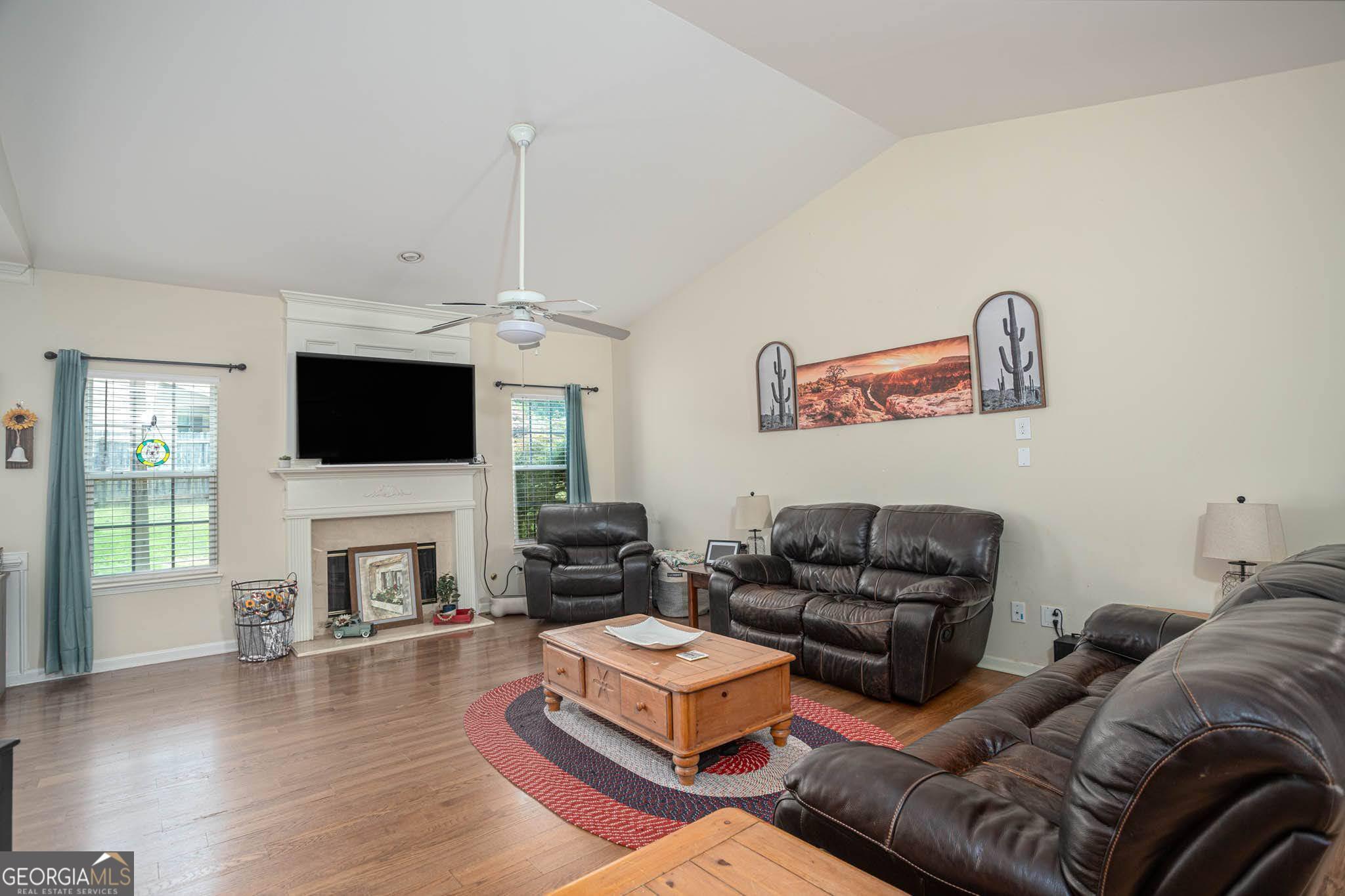 3225 Moss Court Property Photo 7