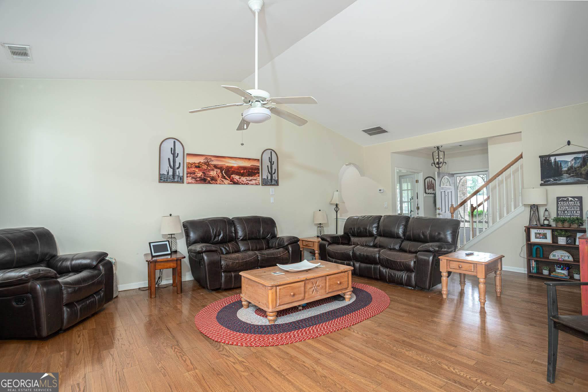 3225 Moss Court Property Photo 8