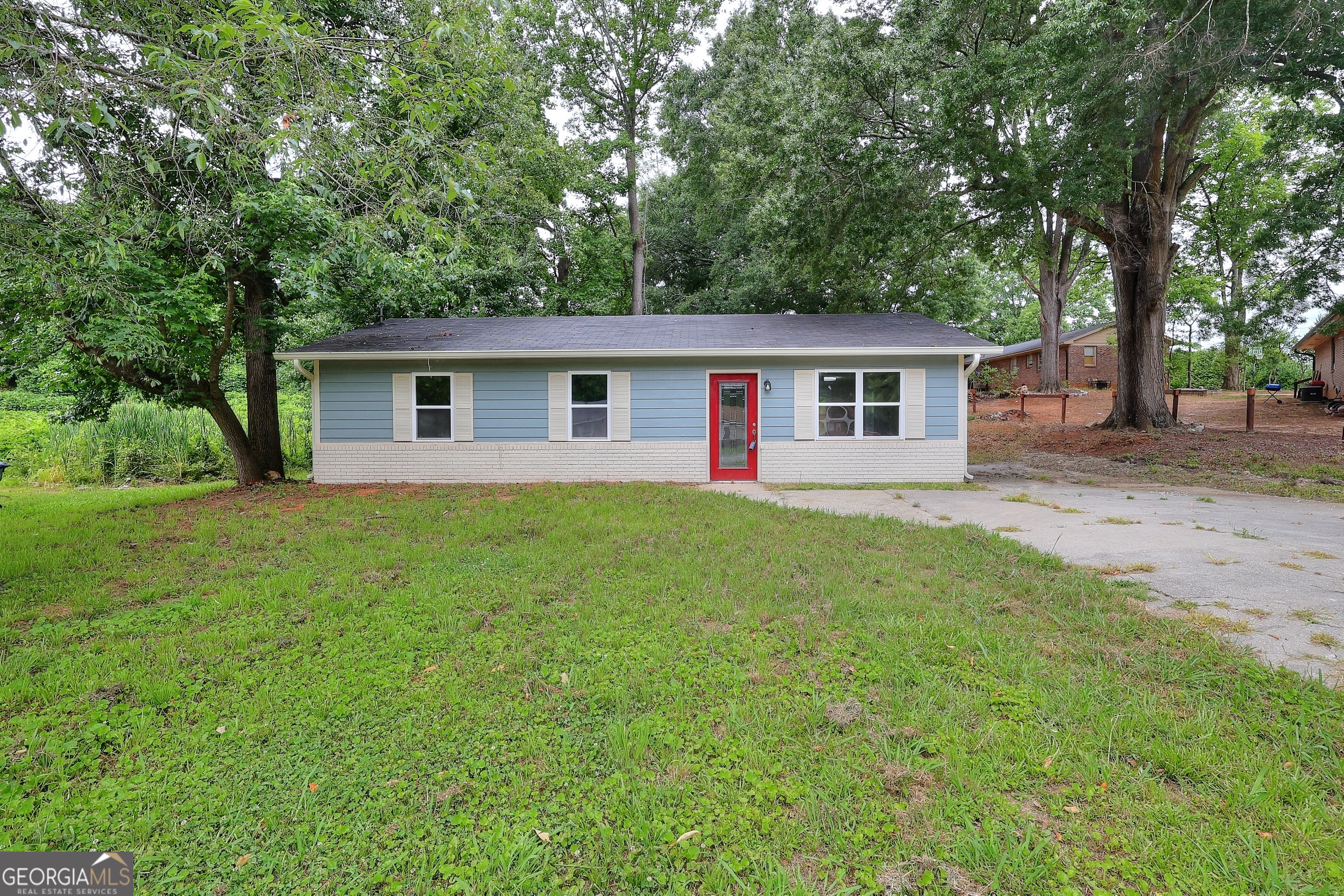 21 Duke Circle Property Photo 1