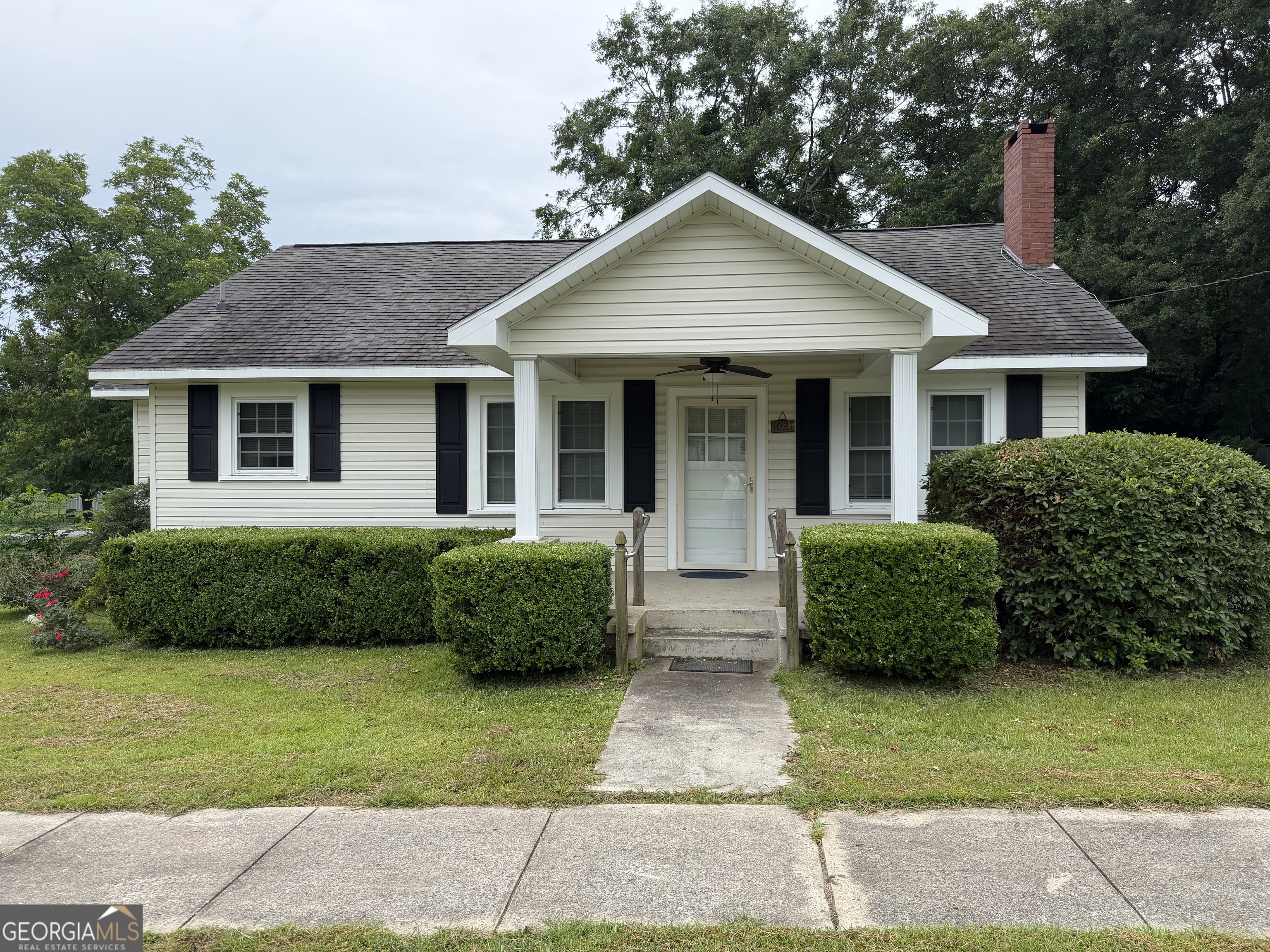 1021 Snow Hill Street Property Photo 1