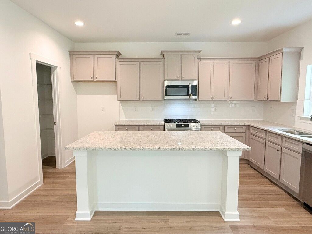 3309 Kottayam Court Property Photo 6