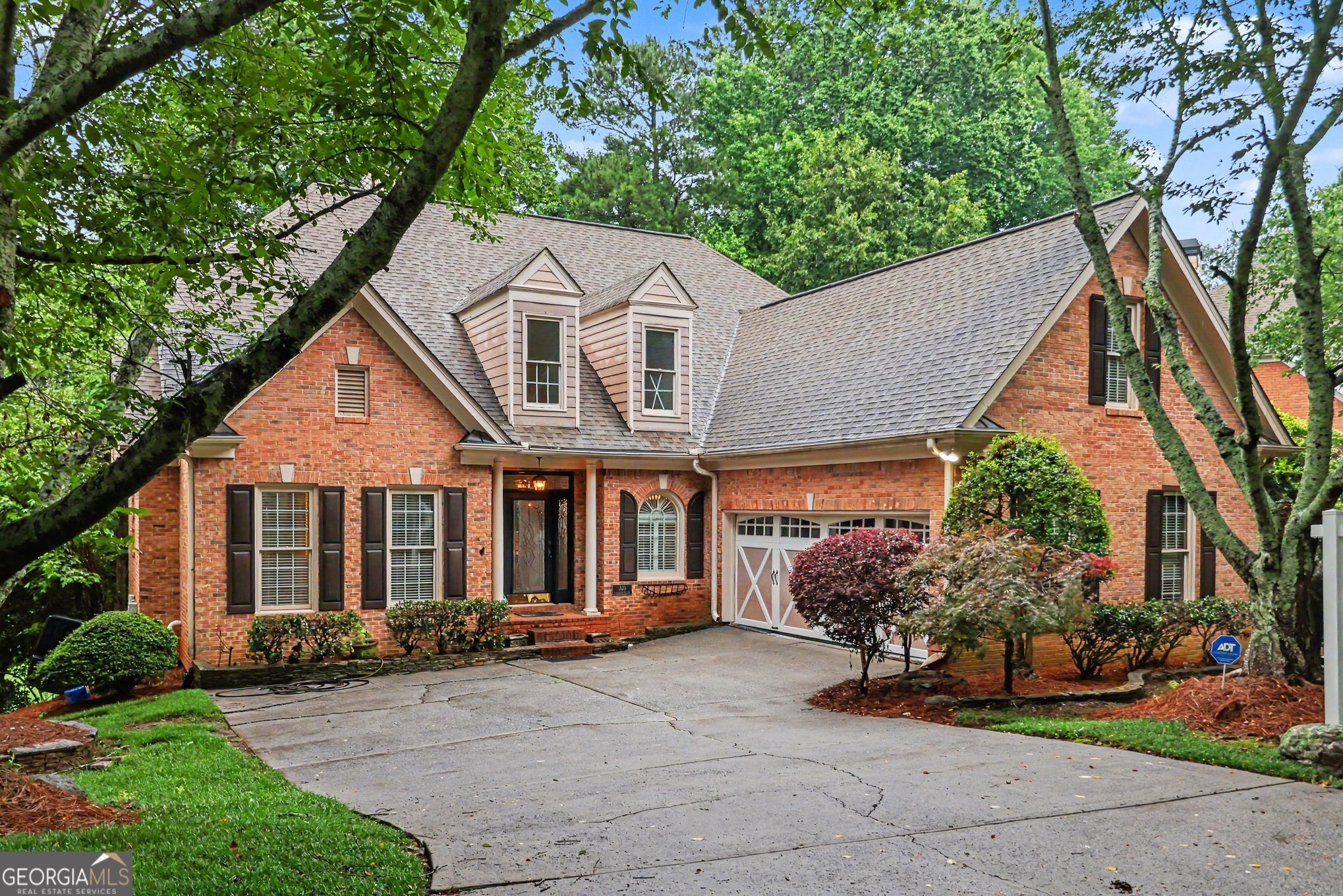 1120 Longcreek Pointe Property Photo 3