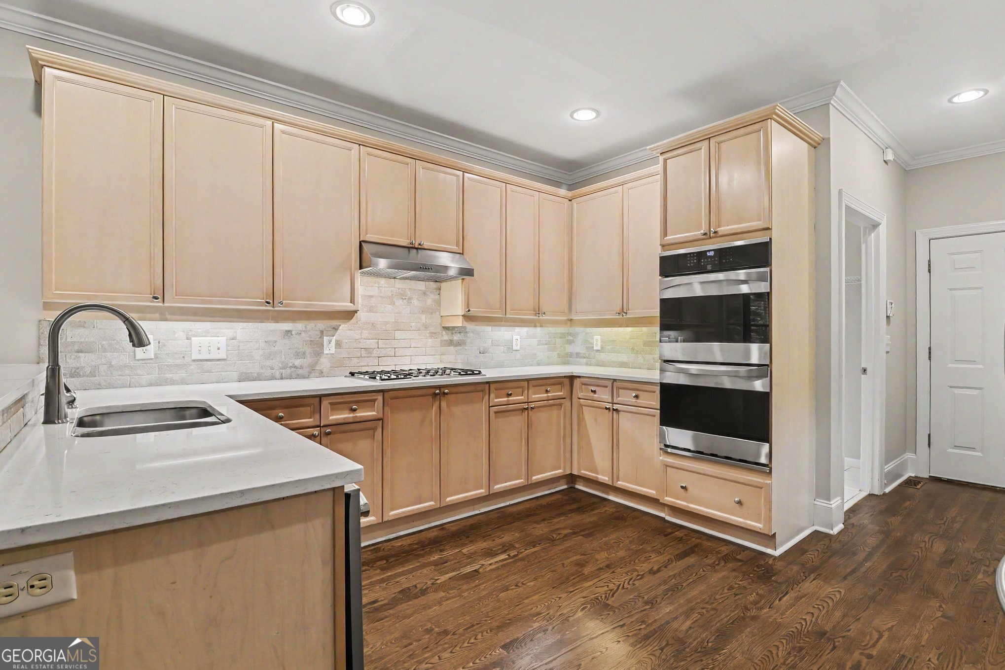 1120 Longcreek Pointe Property Photo 8