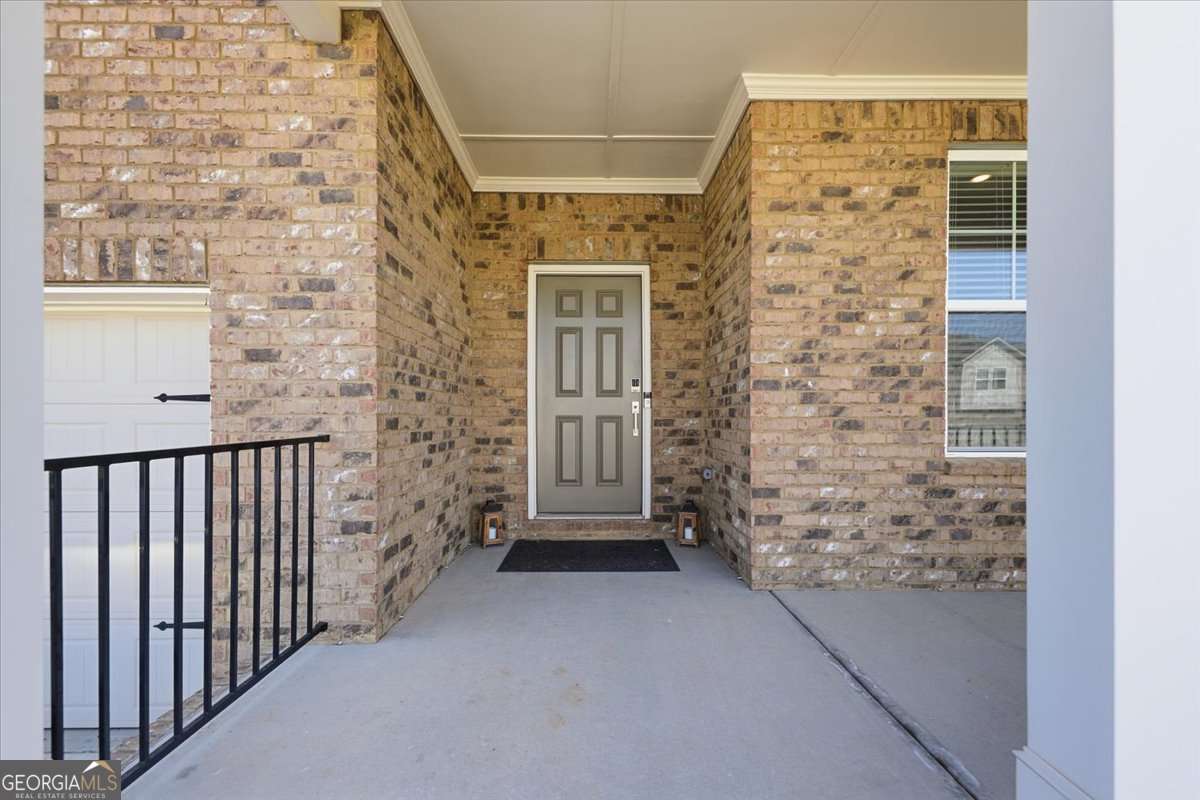 3939 Alderstone Drive Property Photo 4