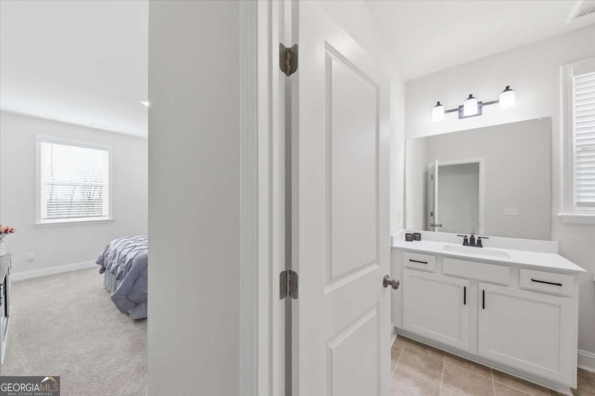 3939 Alderstone Drive Property Photo 14