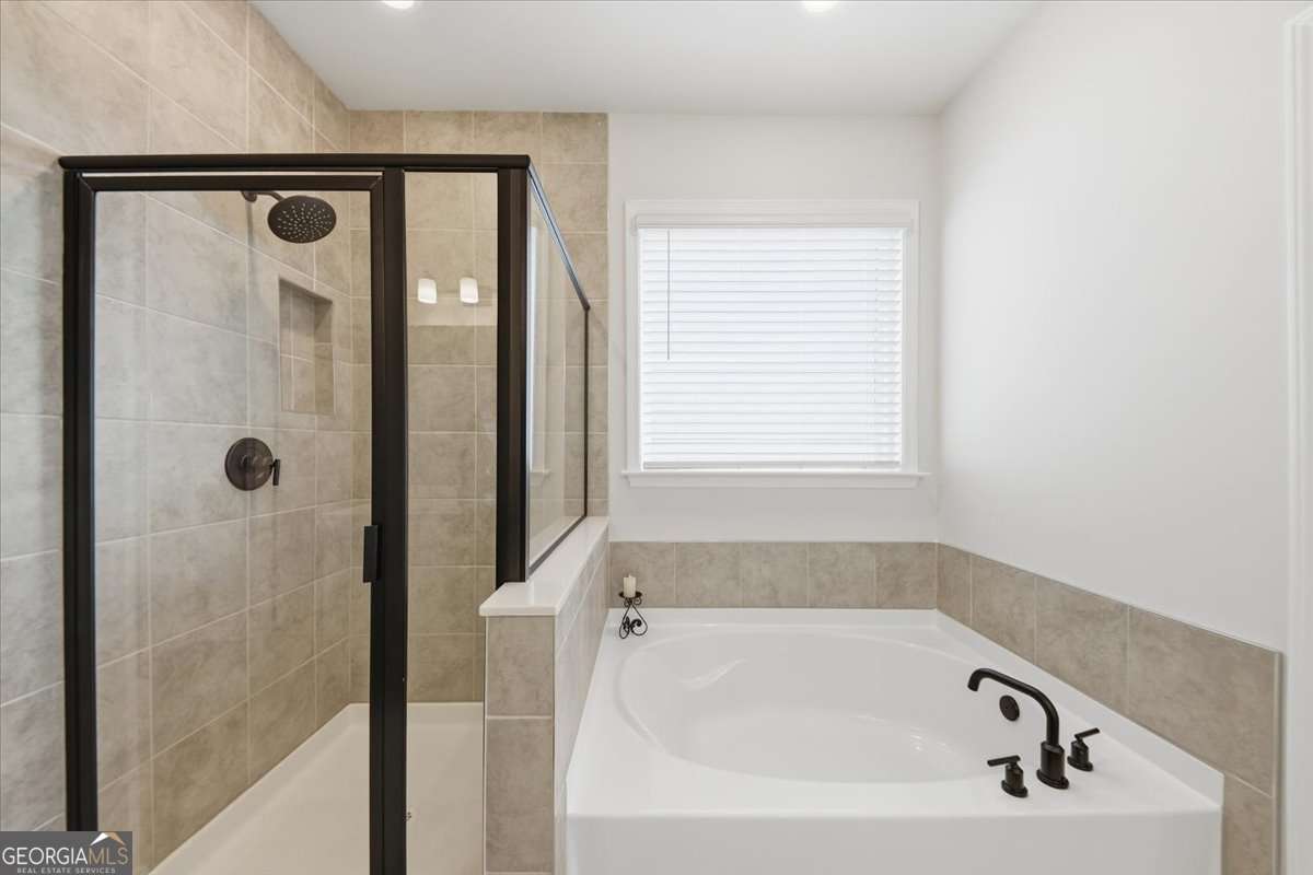 3939 Alderstone Drive Property Photo 52