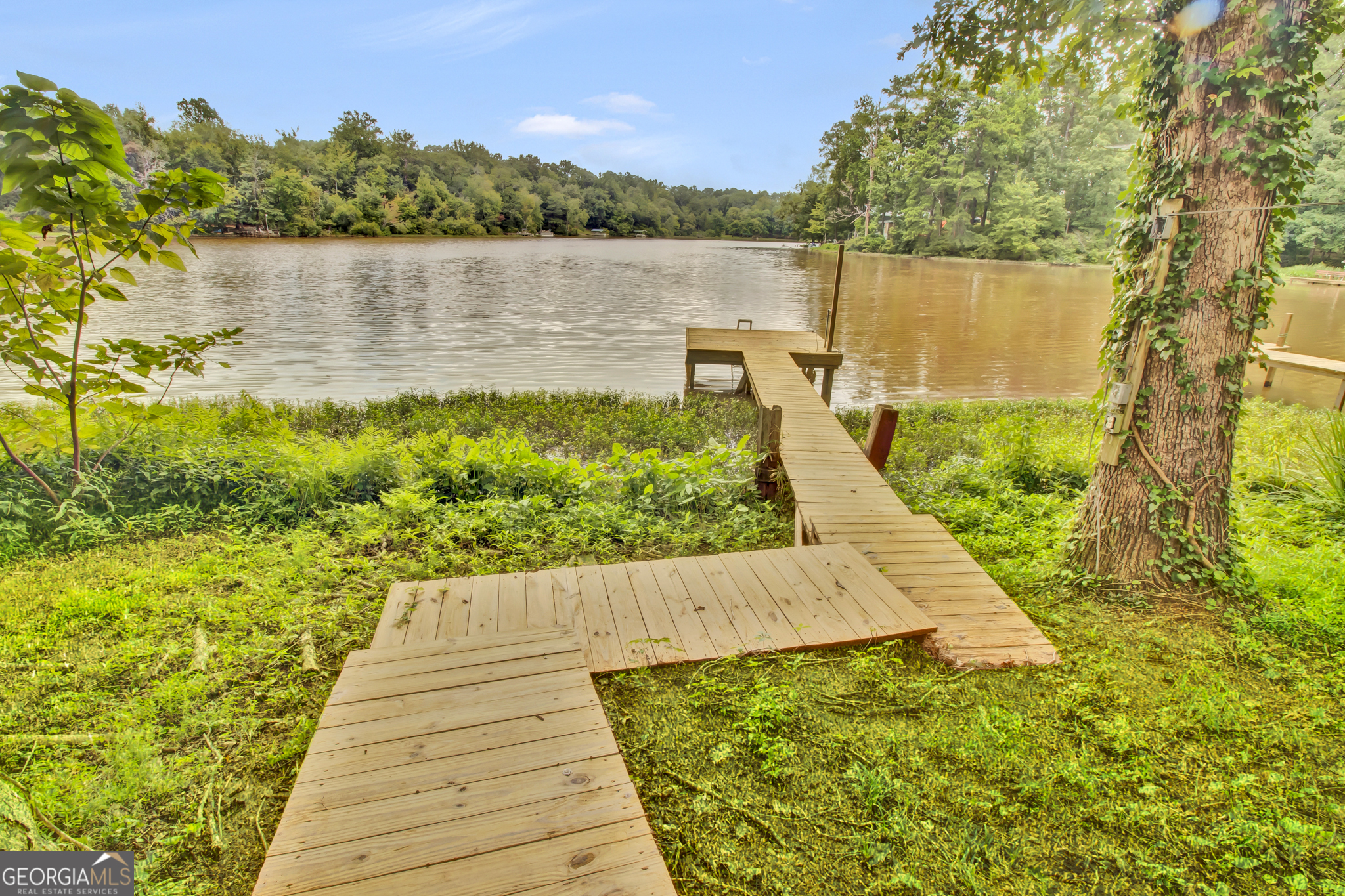 119 Willow Way Property Photo 4