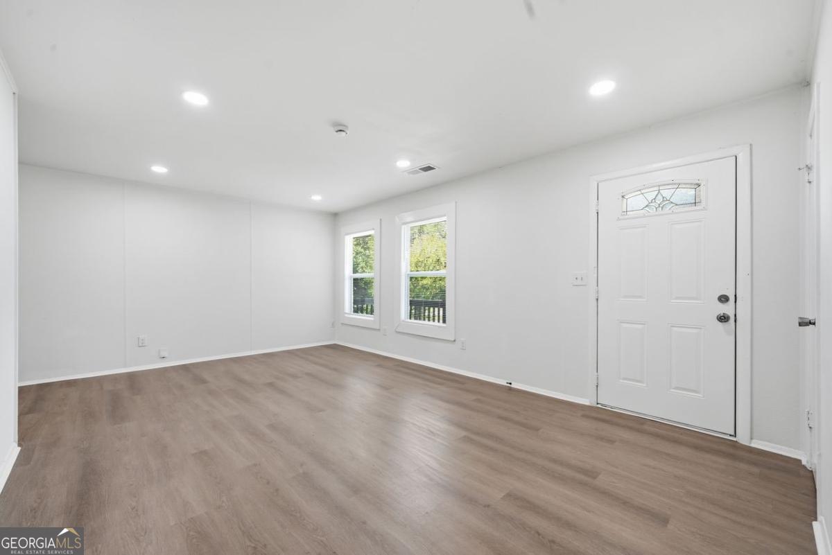 1929 Bandera Drive Property Photo 4
