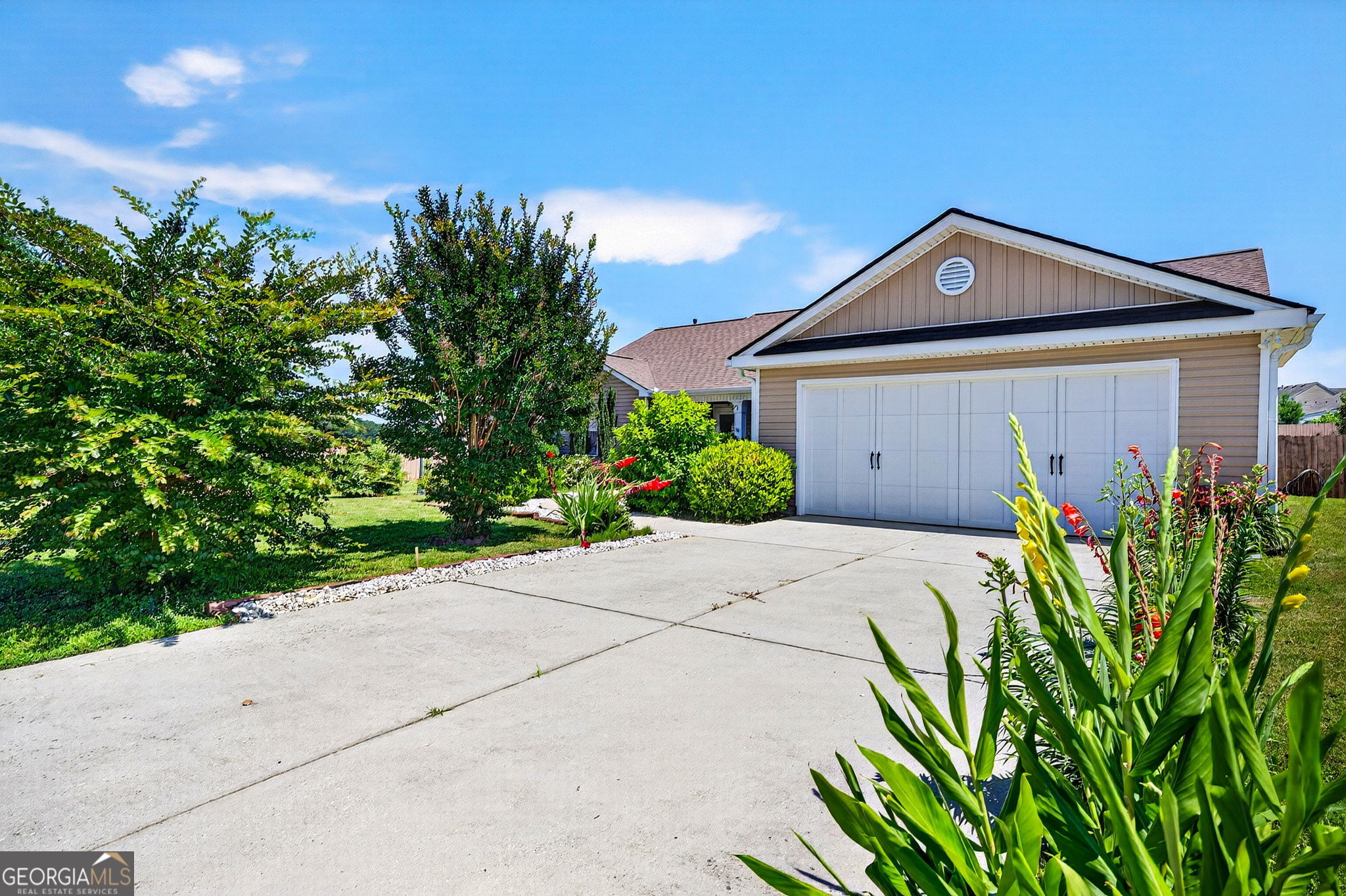 1312 Dianne Way Property Photo 3
