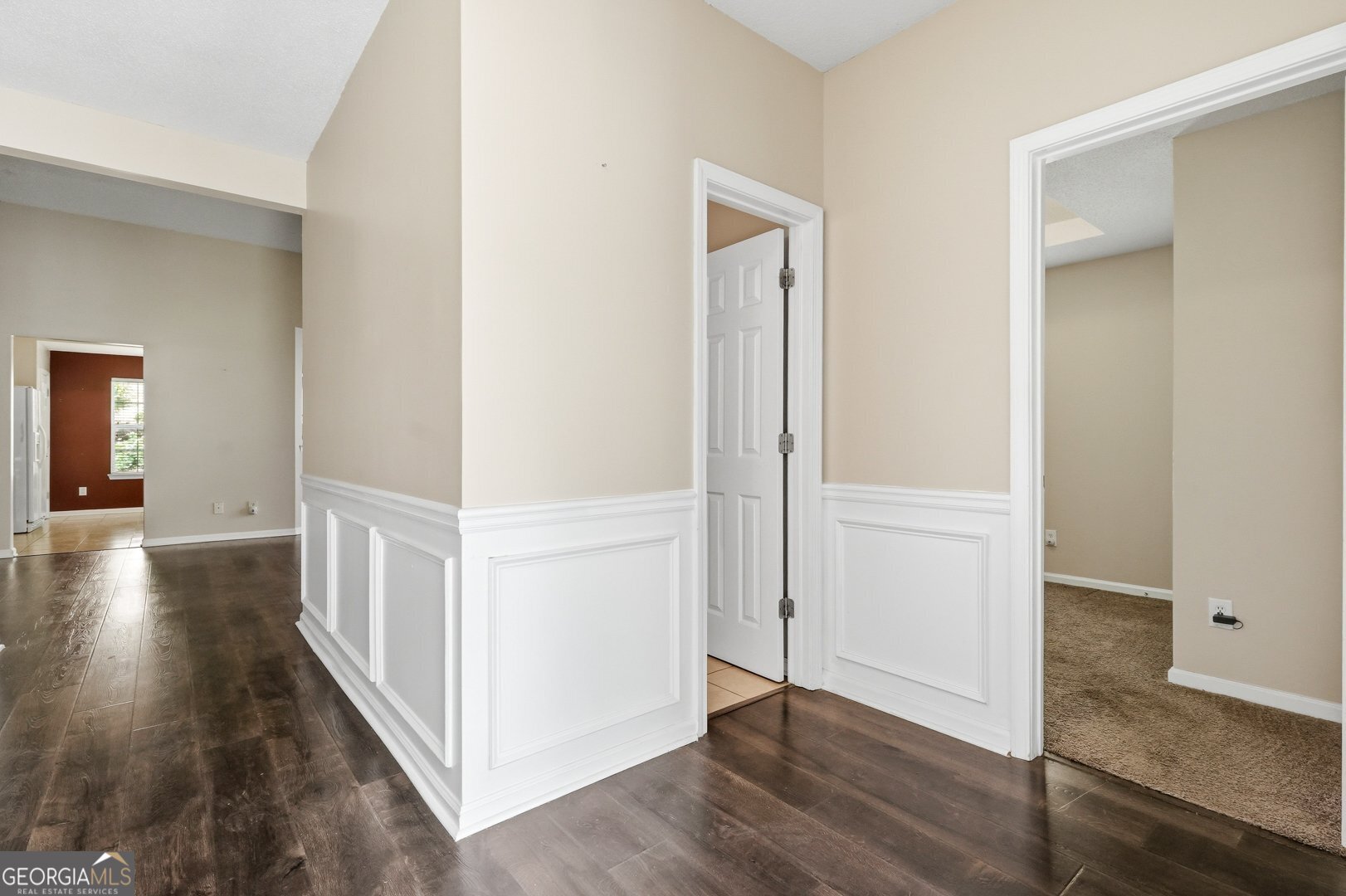 6141 Redtop Loop Property Photo 4