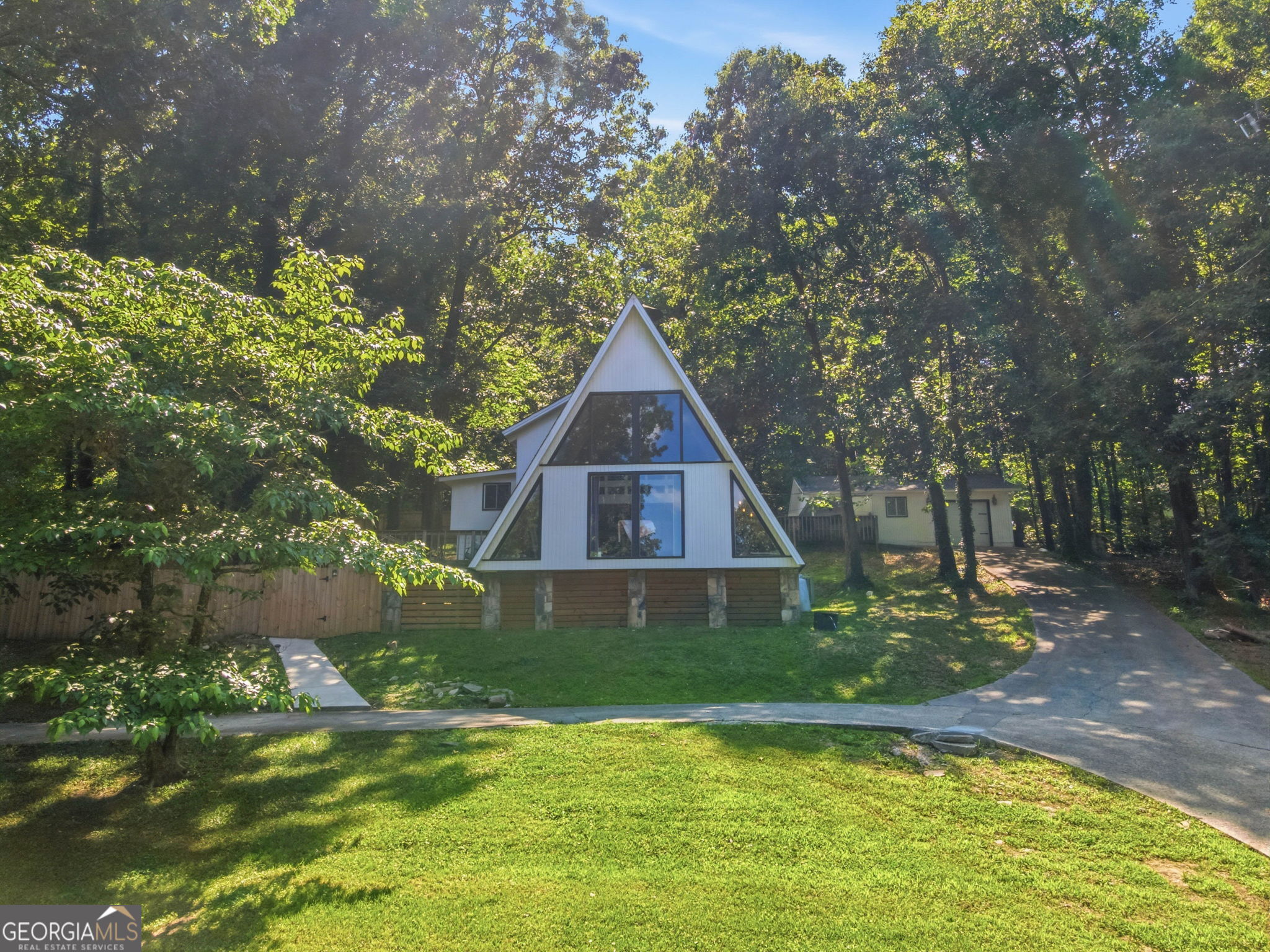 550 Sam Love Road Property Photo 1