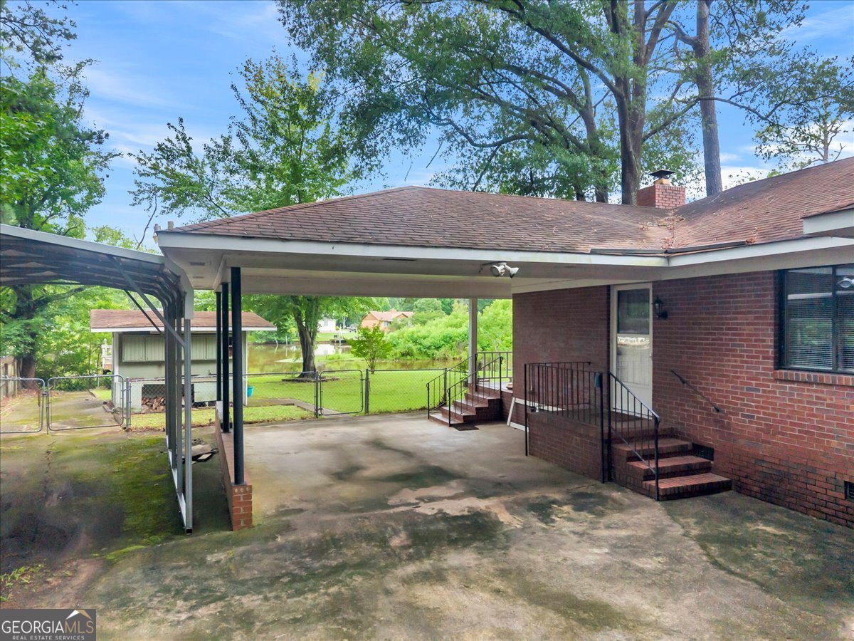 329 Edgewater Drive Property Photo 2