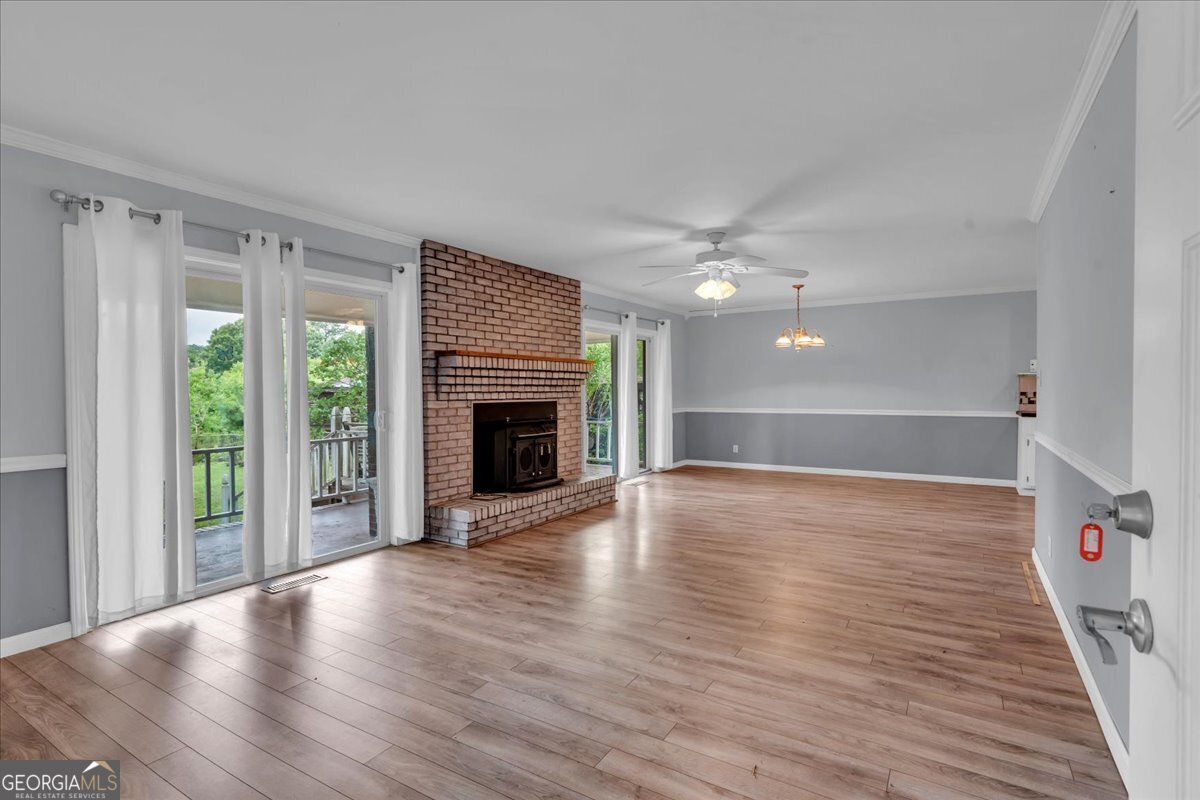 329 Edgewater Drive Property Photo 10