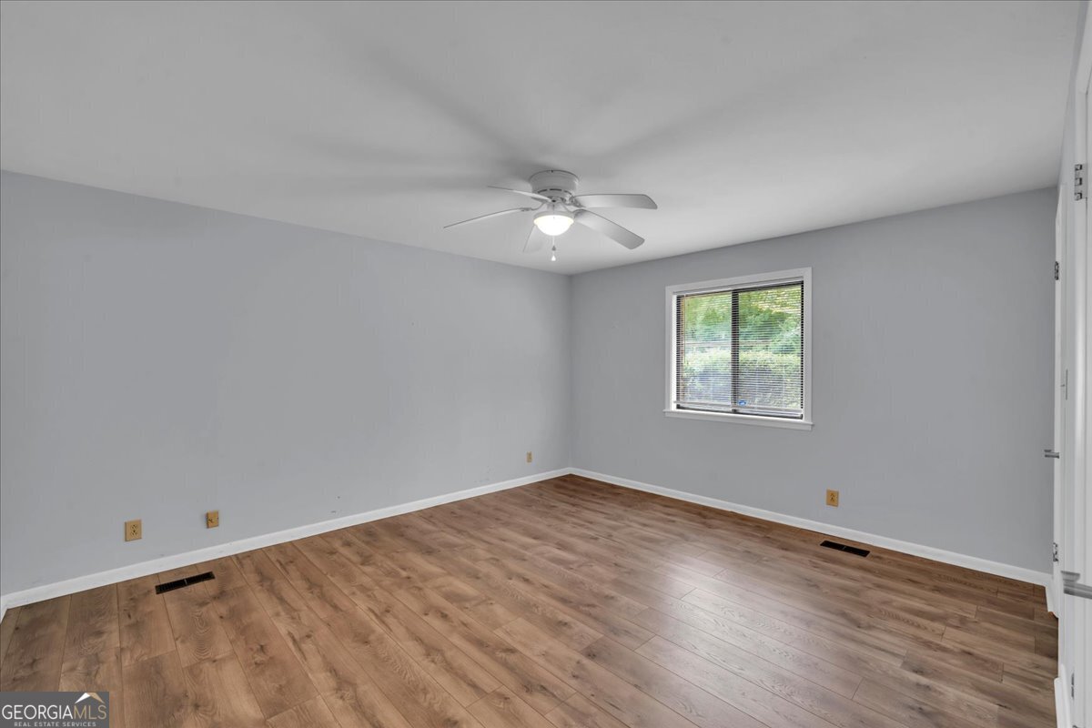 329 Edgewater Drive Property Photo 20