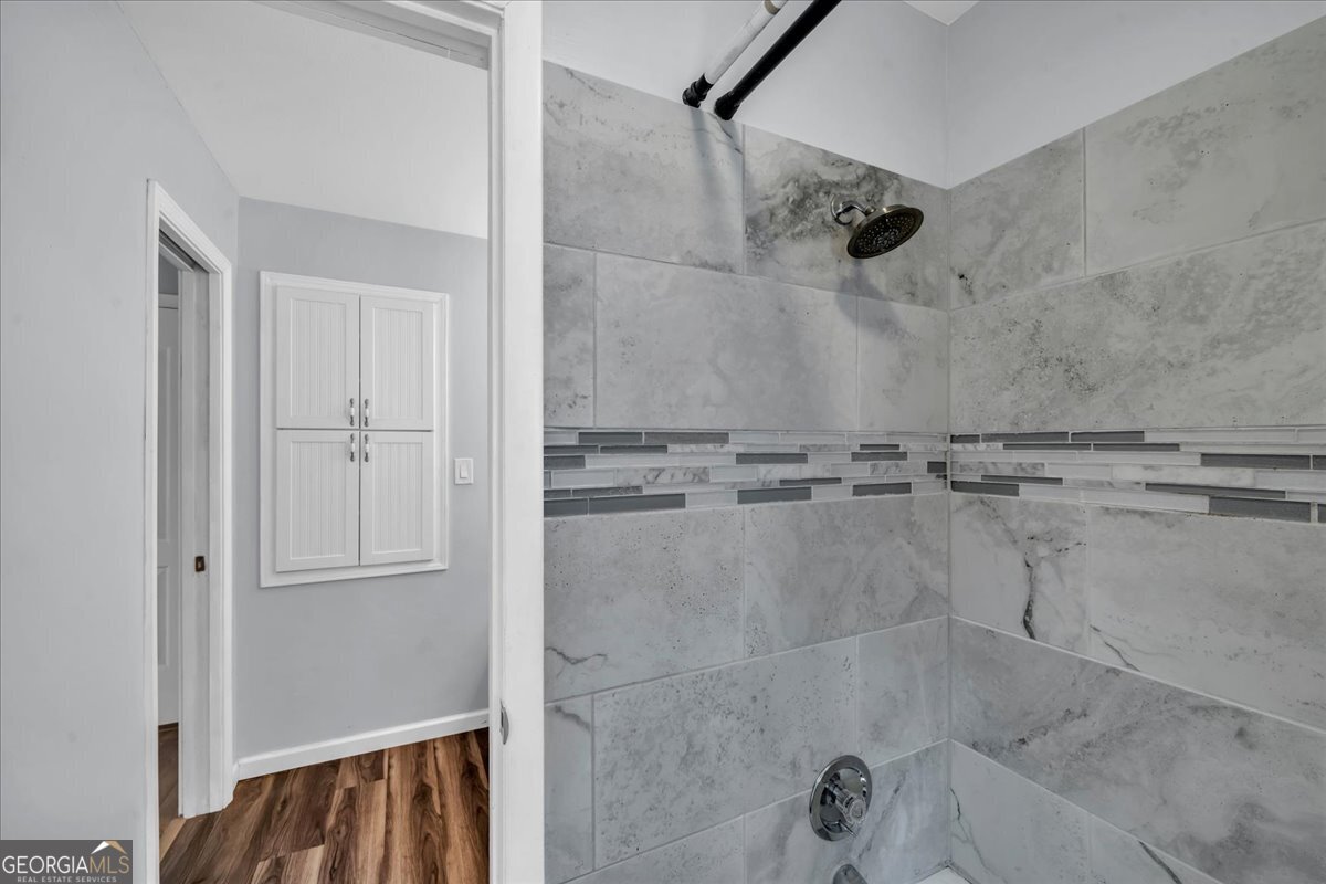 329 Edgewater Drive Property Photo 24