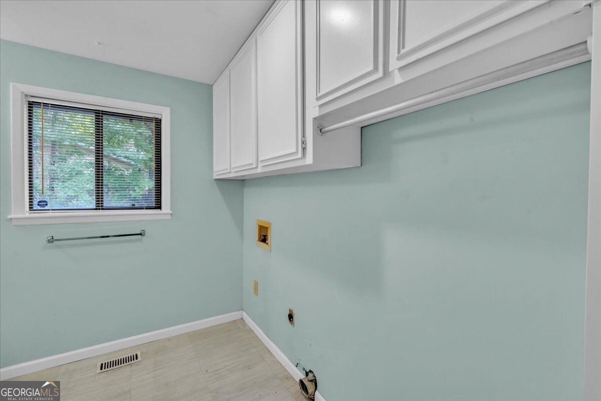 329 Edgewater Drive Property Photo 27