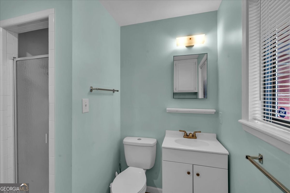 329 Edgewater Drive Property Photo 28
