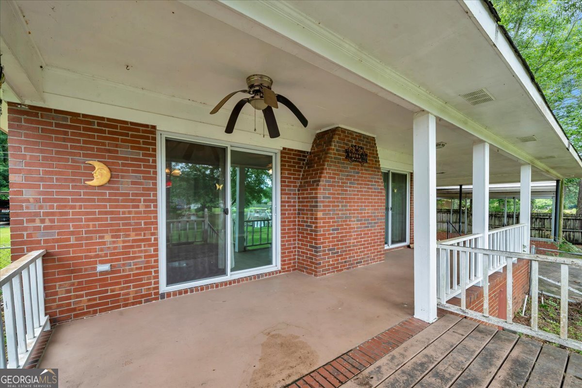 329 Edgewater Drive Property Photo 32