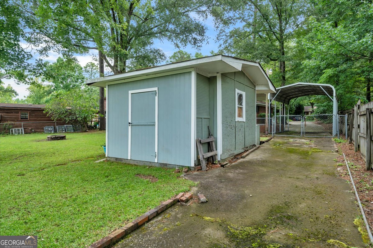 329 Edgewater Drive Property Photo 39
