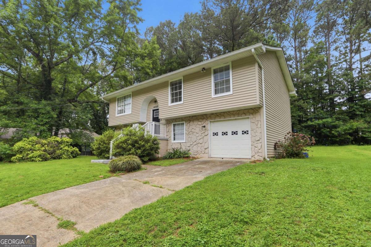 4305 Old Lake Drive Property Photo 4