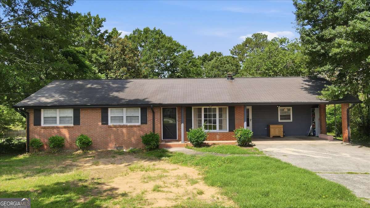 870 American Legion Road NE