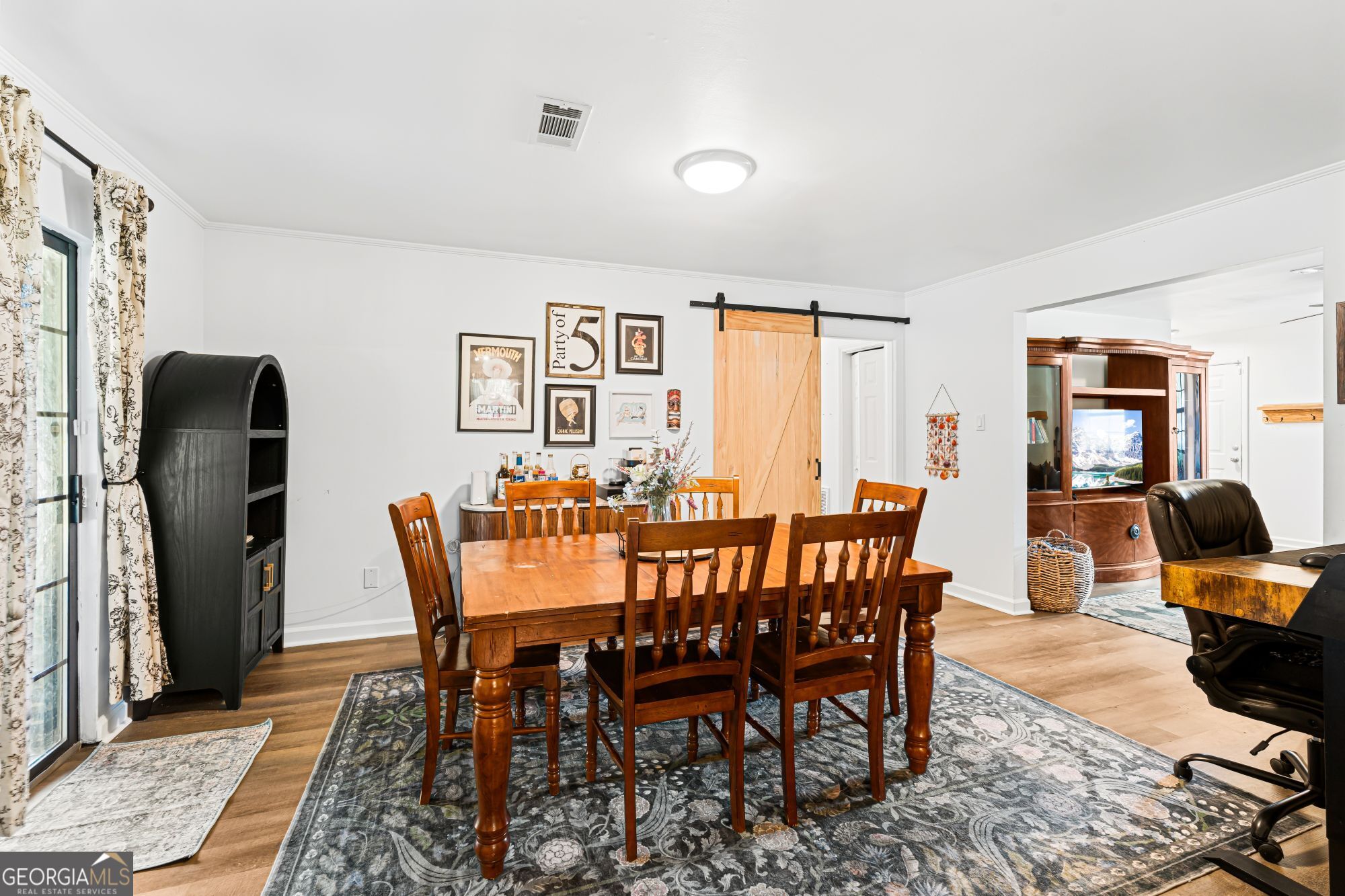 121 Barnesdale Drive Property Photo 10