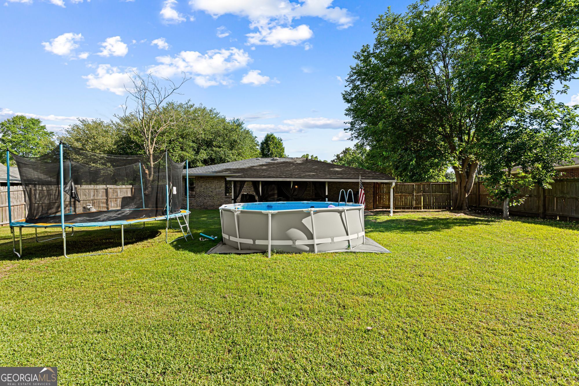 121 Barnesdale Drive Property Photo 18