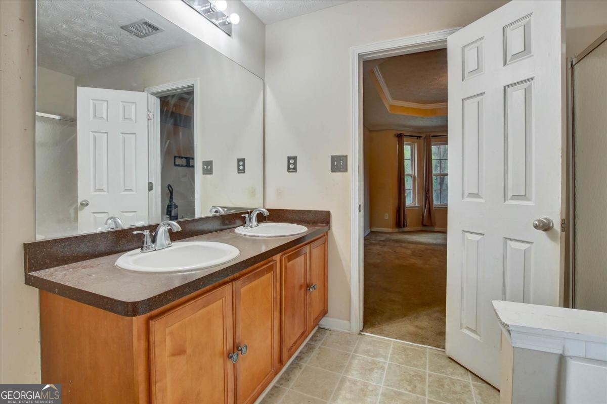 4258 Grant Forest Circle Property Photo 18