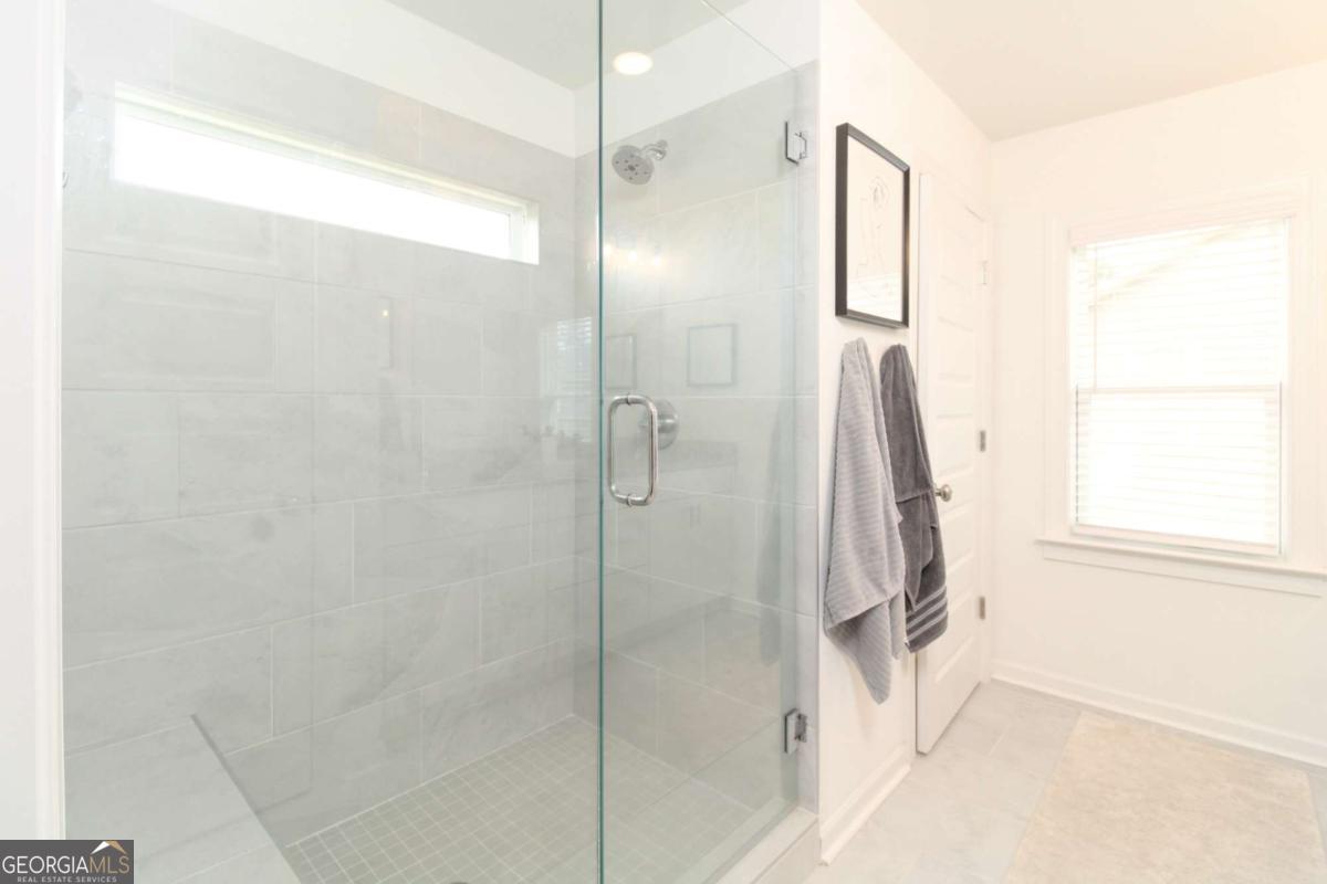 232 Westpark Drive Property Photo 29